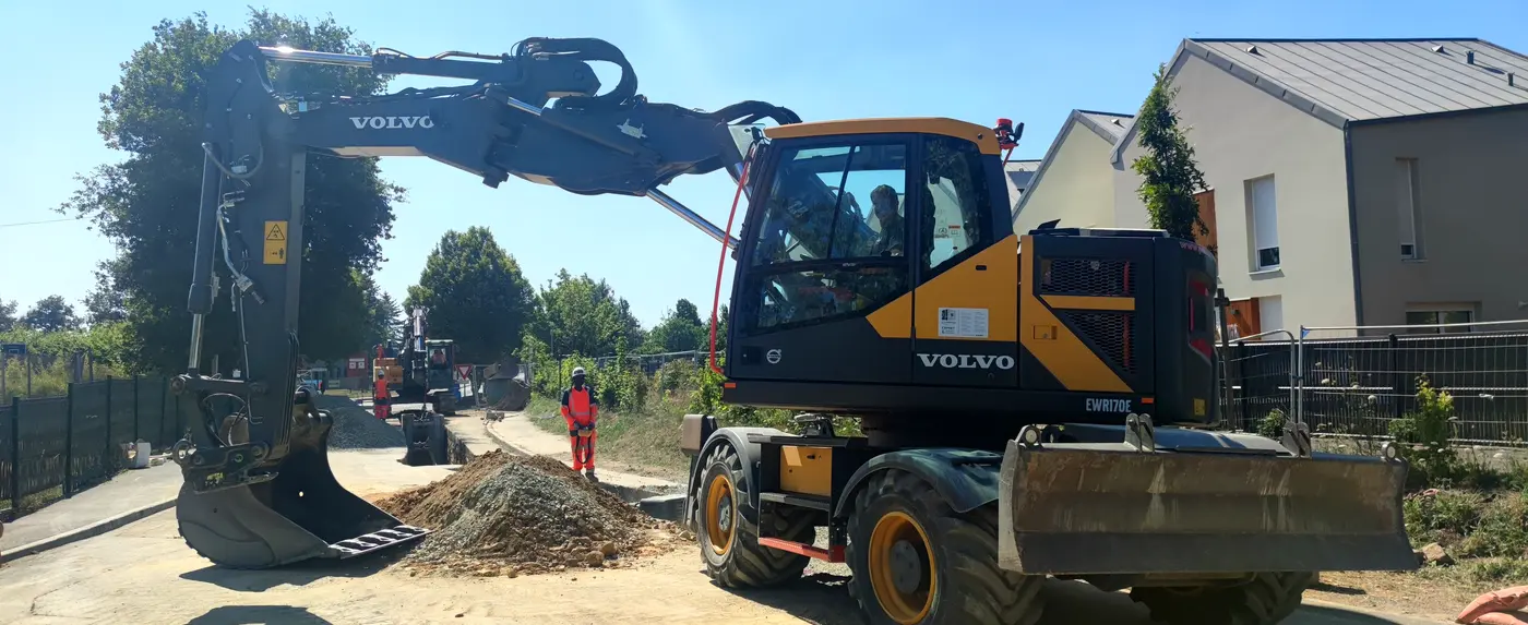 Cocoflex intervient directement sur chantier pour dépanner un vérin hydraulique en panne, sur engins de travaux publics ou machine agricole dans le secteur de Ploërmel, Redon, Rennes, Saint-Méen-le-Grand et Montauban-de-Bretagne.